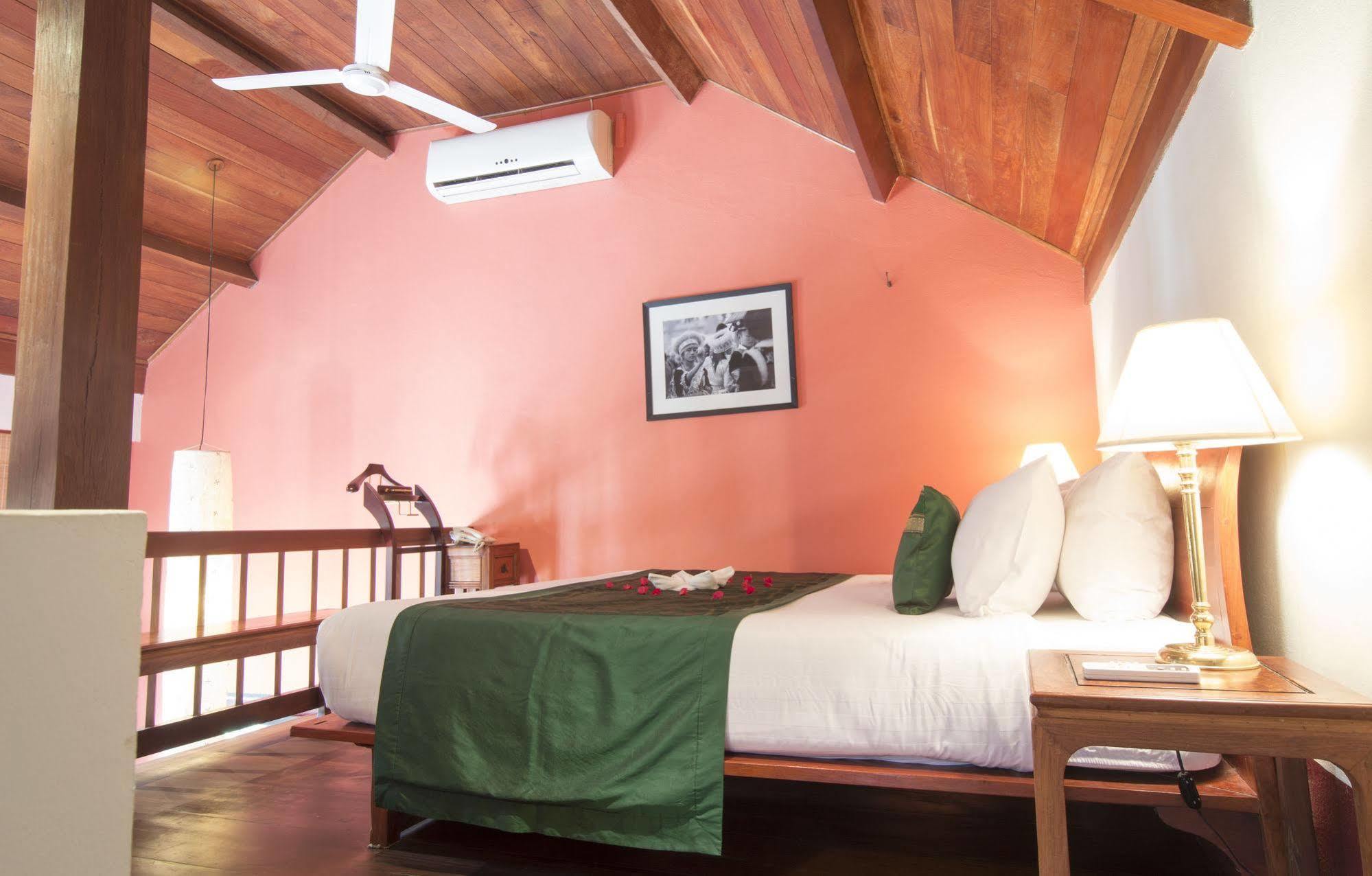 The Belle Rive Boutique Hotel Luang Prabang Exterior foto